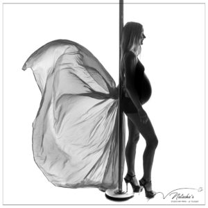 Photos pole dance pour femme enceinte