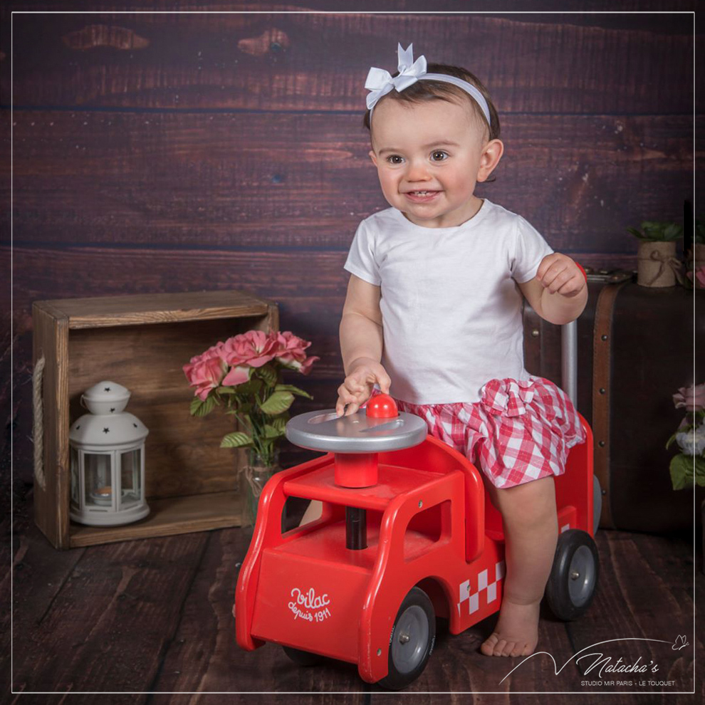 bebe-tient-assis-fille-val-de-marne