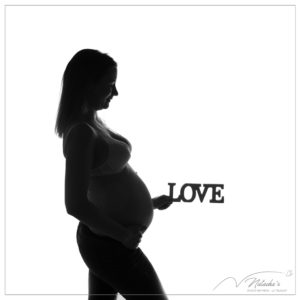 Shooting future maman en famille en contre-jour - 94