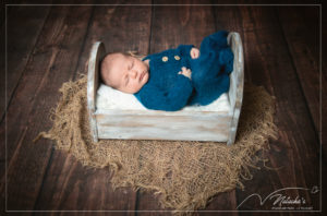 Photographe bébé naissance à Saint Maur des Fossés