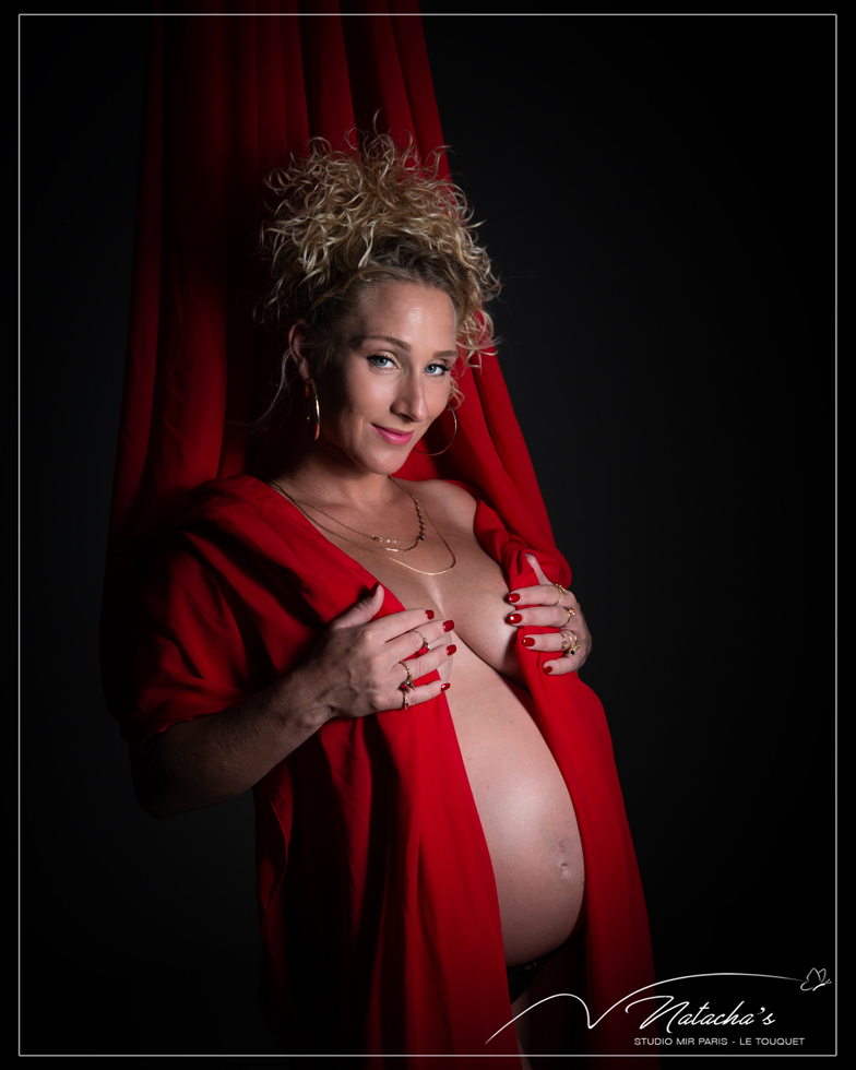 Photographe future maman en Studio dans le Val de Marne