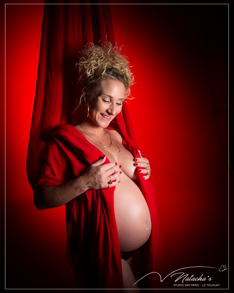 Photographe future maman en Studio dans le Val de Marne