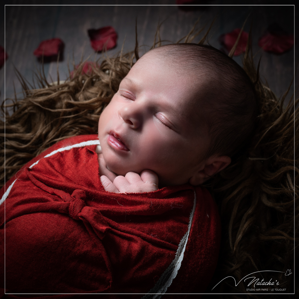 Séance photo naissance en studio photo professionnel dans le Val de Marne