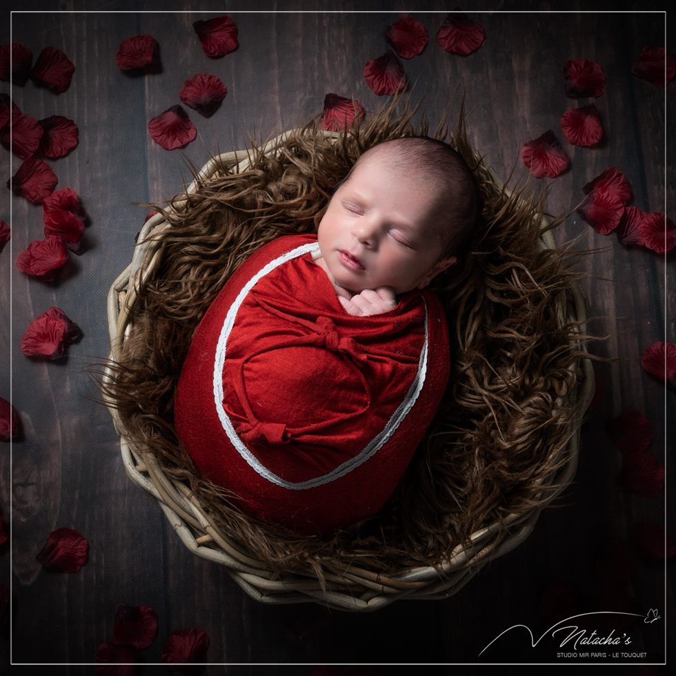 Séance photo naissance en studio photo professionnel dans le Val de Marne