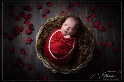 Séance photo naissance en studio photo professionnel dans le Val de Marne