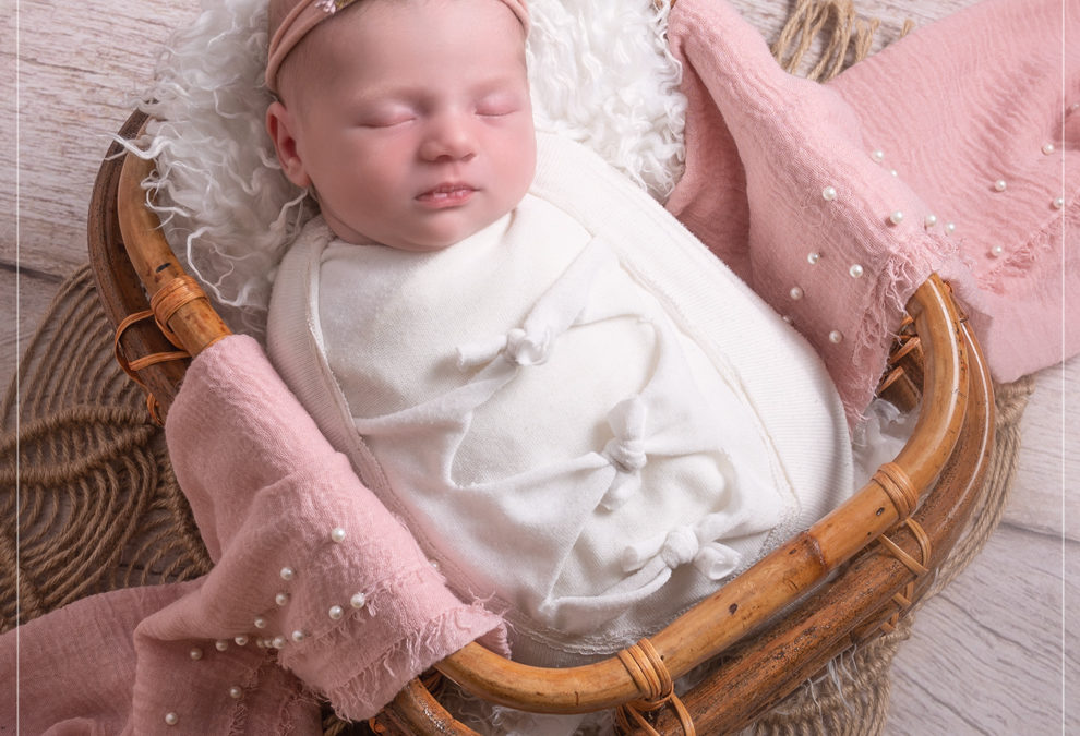 Photographe bébé pour photos de naissance à Saint Maur des Fossés