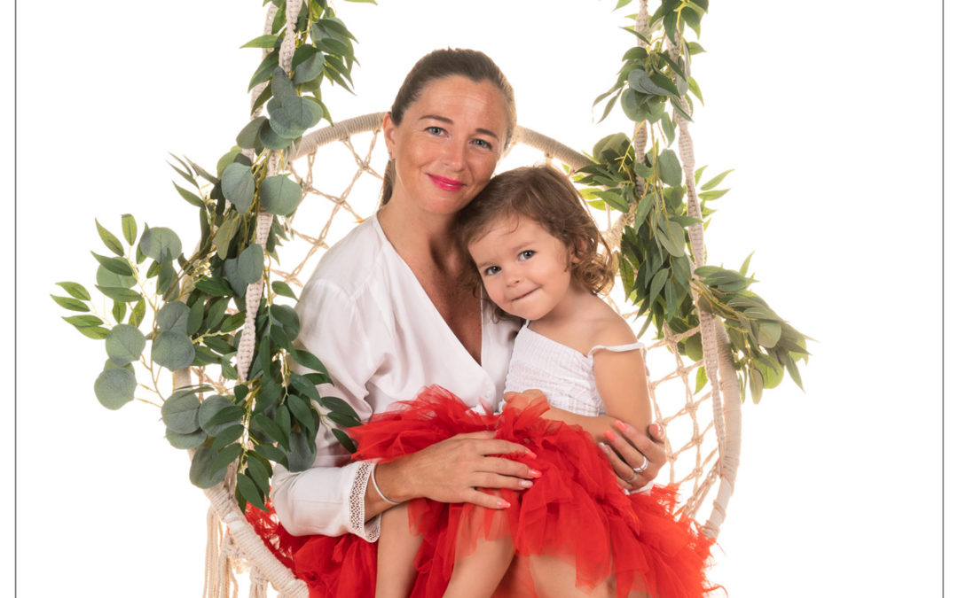 Photographe maman et moi en studio à Saint Maur des Fossés