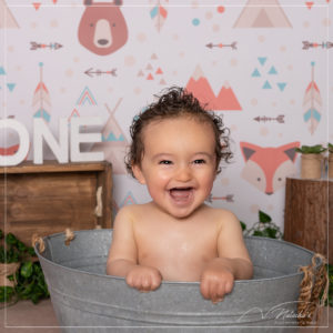 Photographe bébé : bain Smash The Cake dans le Val de Marne