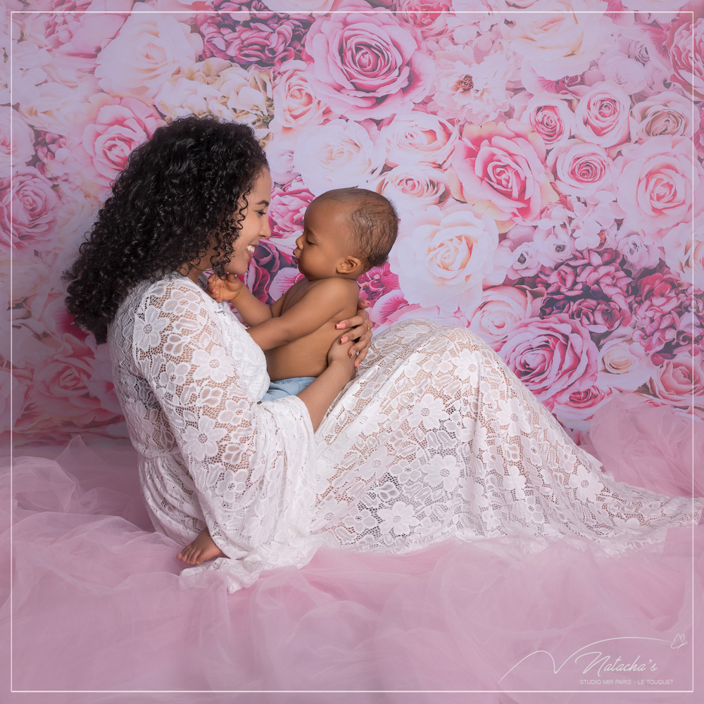 Seance-maman-bebe-studio-ile-de-france Séance photo maman et bébé en studio en Ile de France