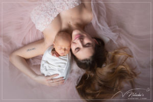 Séance photo naissance Amour dans le Val de Marne