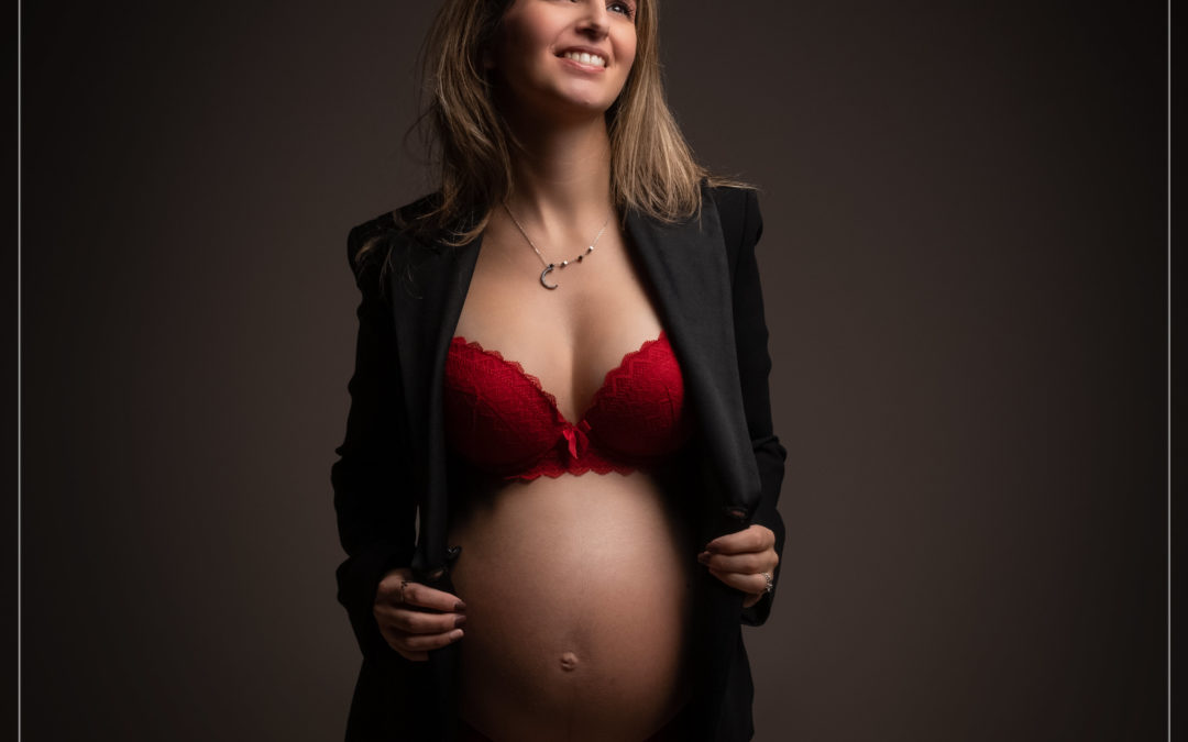 Shooting grossesse avec veste en IDF