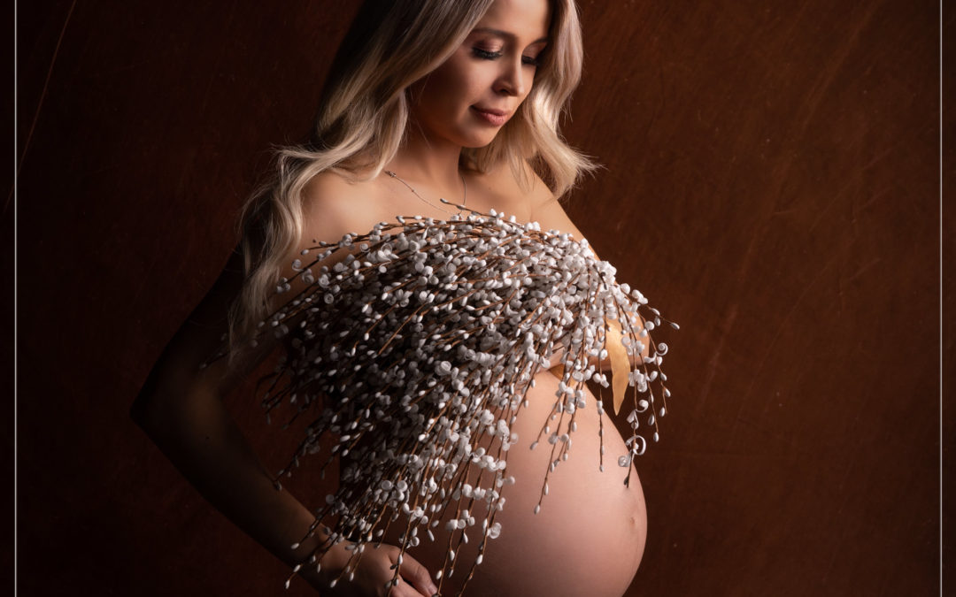 Shooting photo grossesse avec fleurs dans le 94