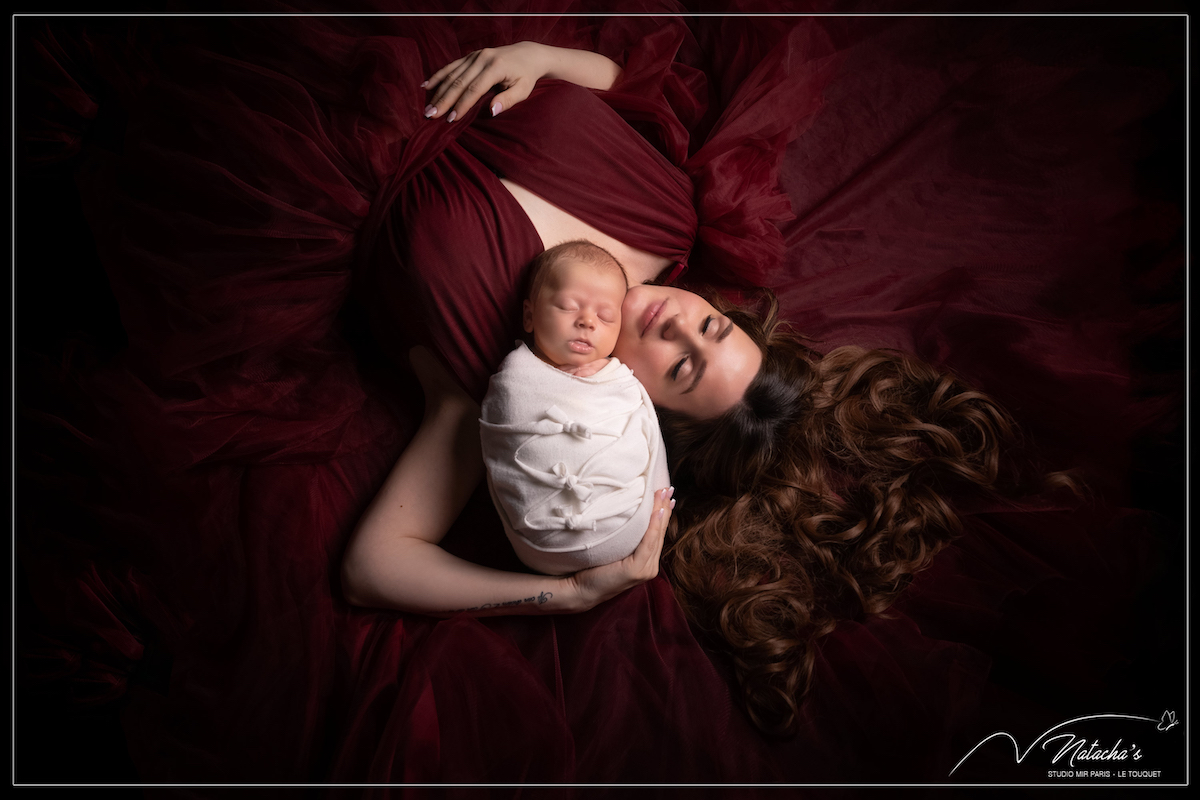 Shooting naissance avec robe de créateur dans le Val de Marne